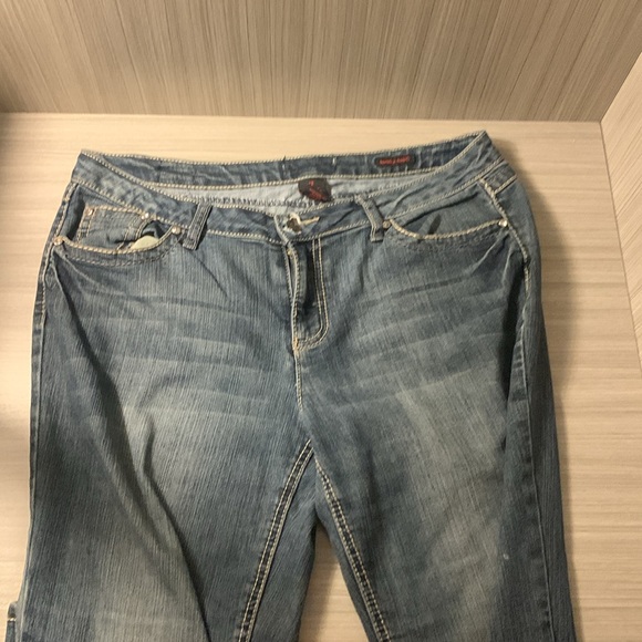 Earl jeans with beaded sequins - Picture 2 of 3